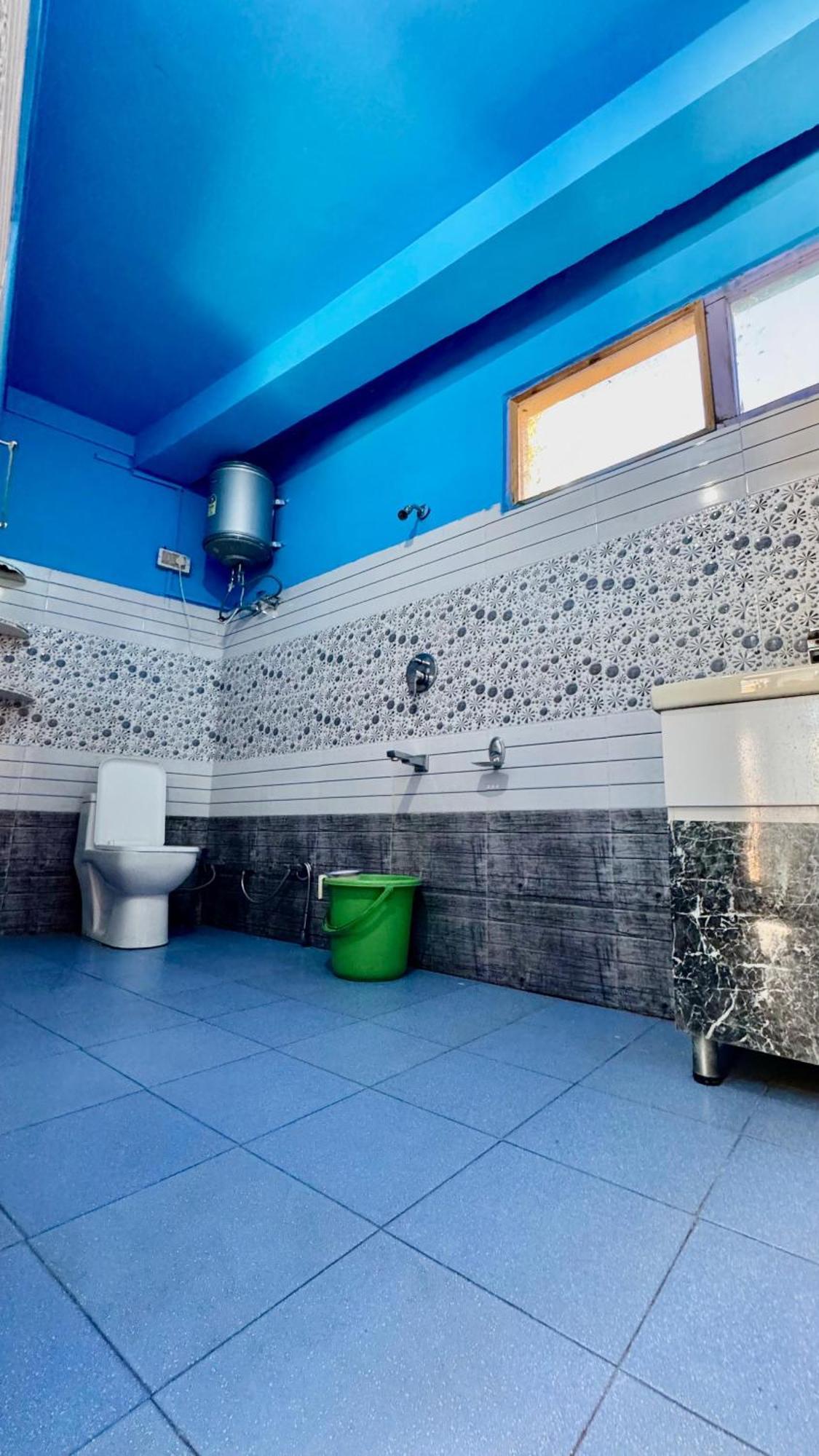 Hotel 19 Tosh Экстерьер фото