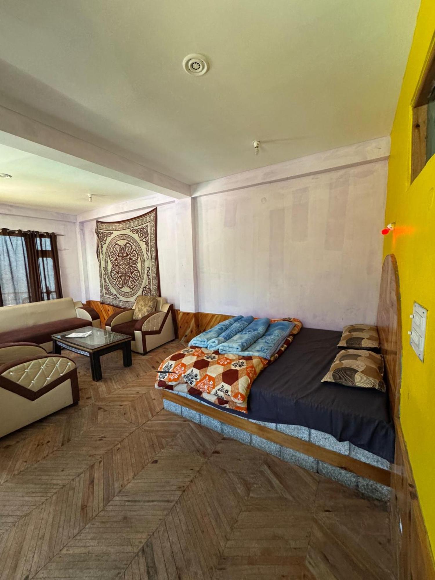 Hotel 19 Tosh Экстерьер фото