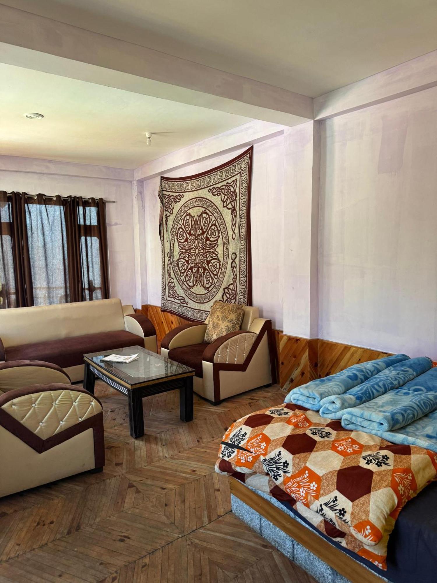Hotel 19 Tosh Экстерьер фото