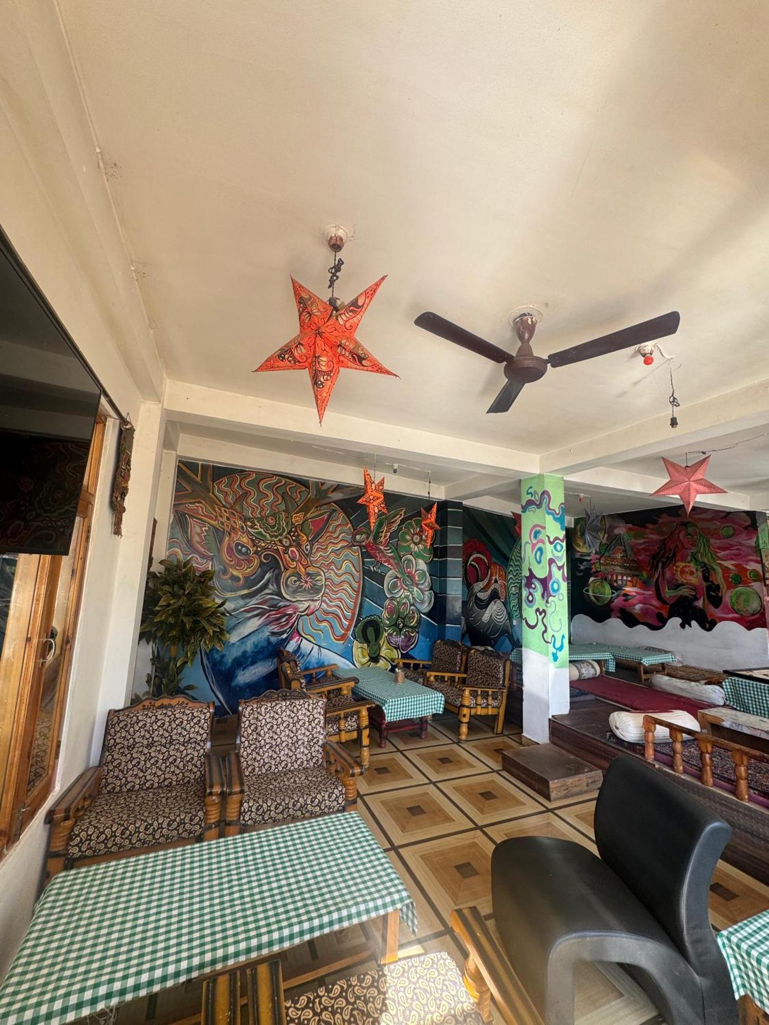Hotel 19 Tosh Экстерьер фото